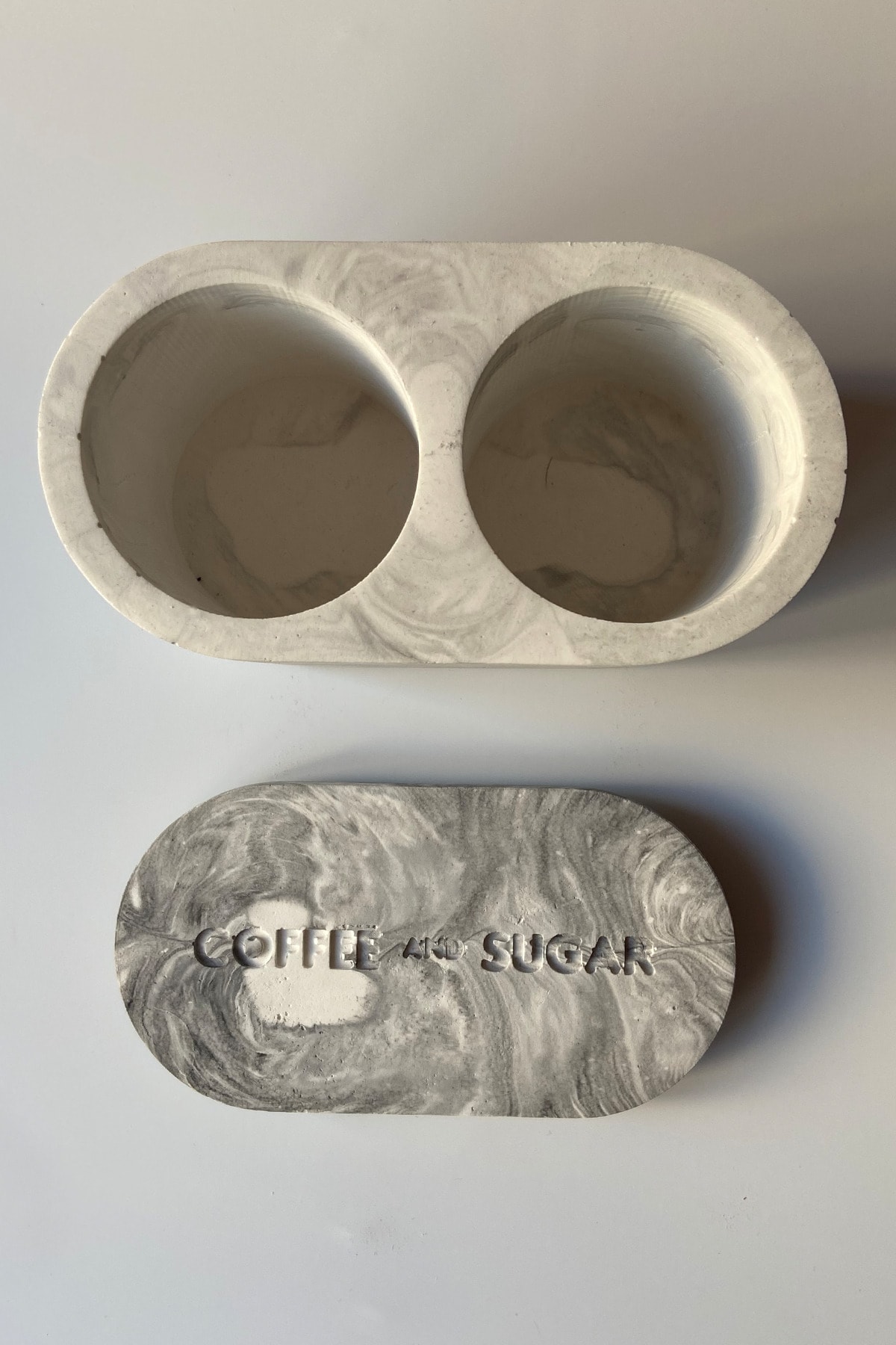 2 Bölmeli Kahve Şekerlik Kapaklı Beton Mermer Desen