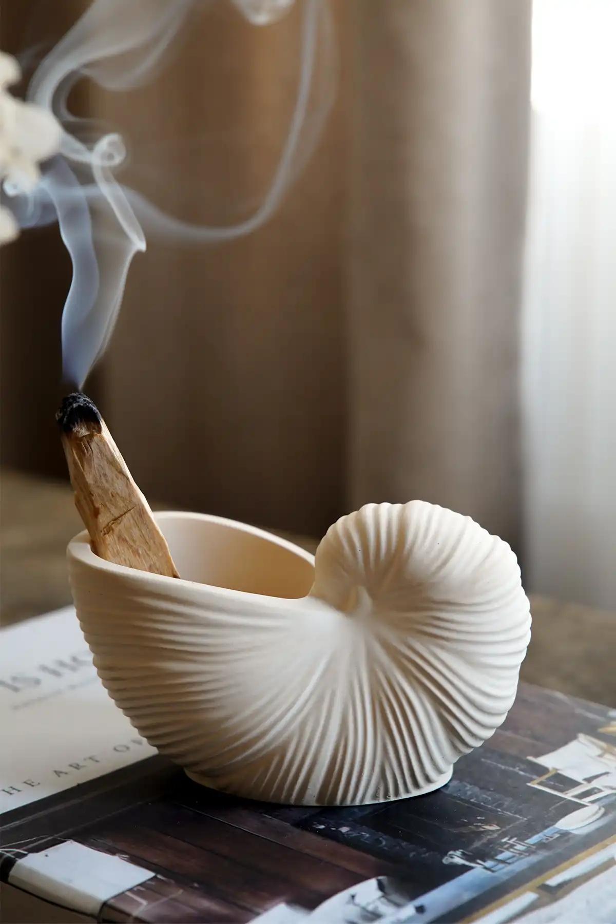 Deniz Kabuğu Palo Santo Tütsülük