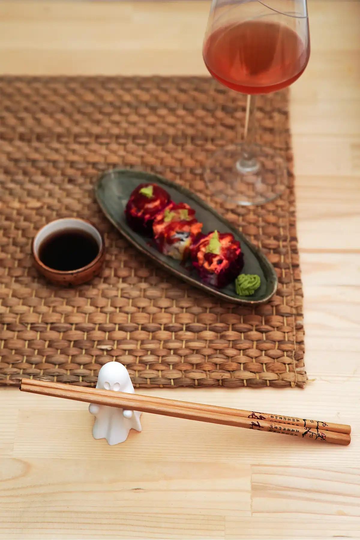 Mini Hayalet Chopstick Tutucu