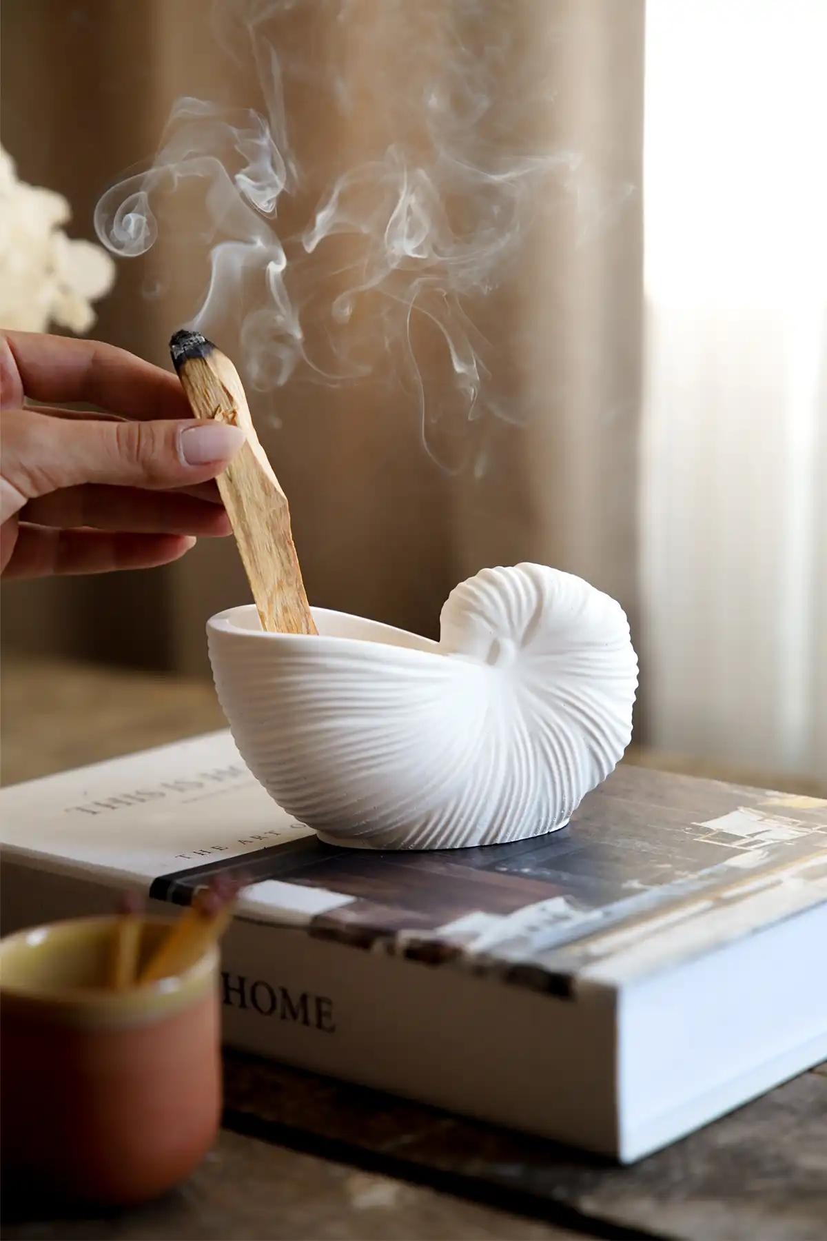 Deniz Kabuğu Palo Santo Tütsülük