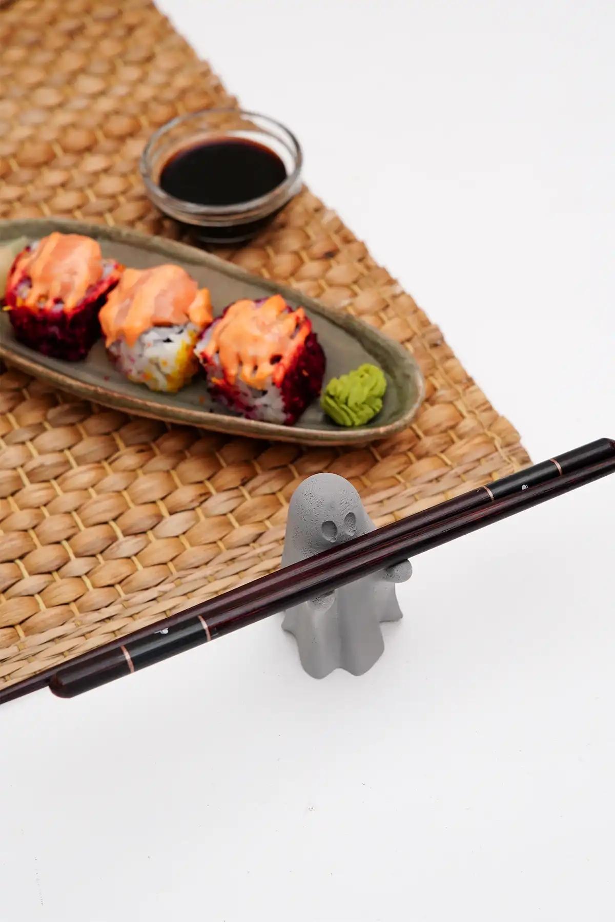 Mini Hayalet Chopstick Tutucu