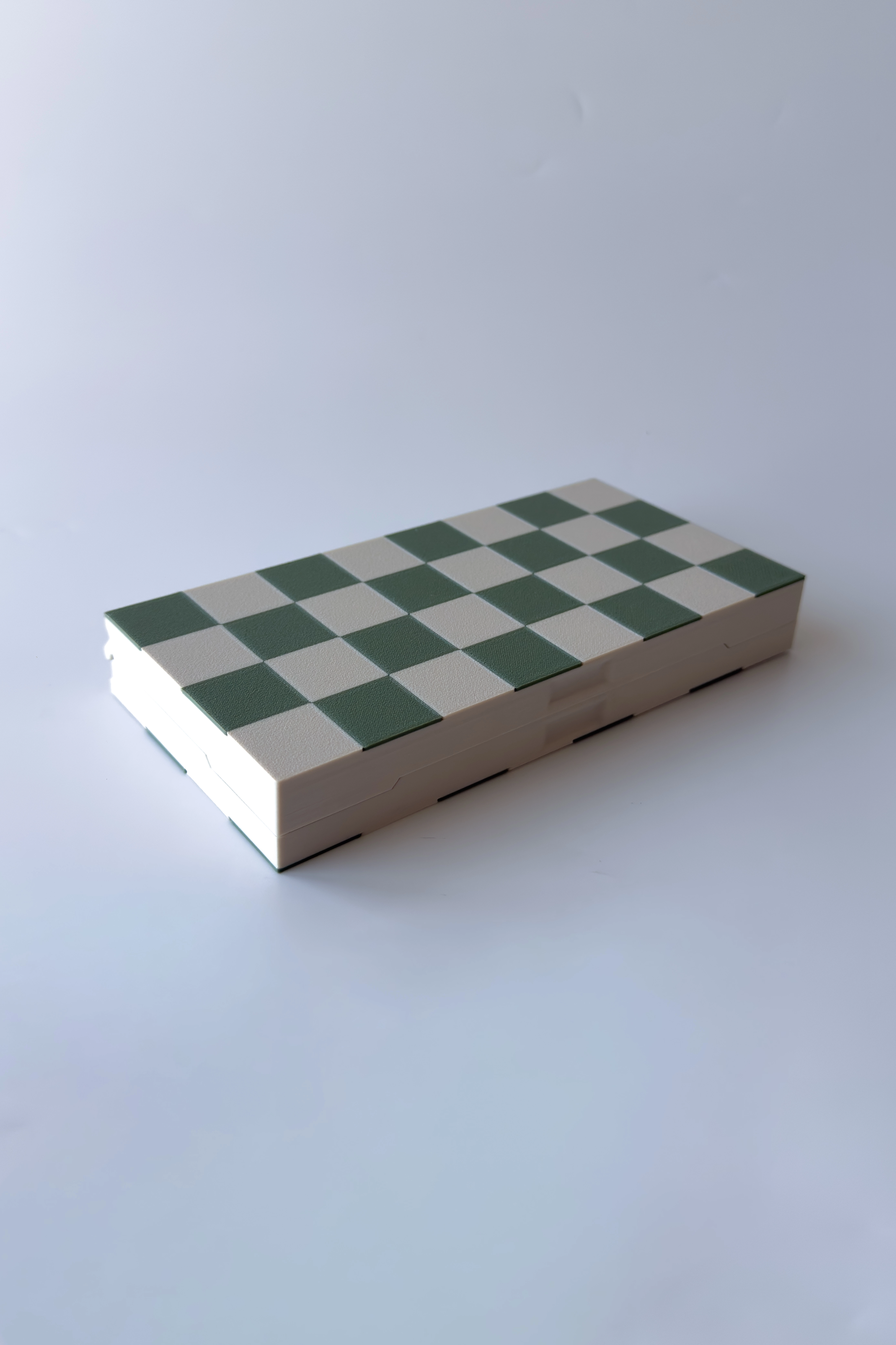 Mini Satranç Kutu Oyunu 17x17 cm – Dekoratif ve Taşınabilir Satranç Seti