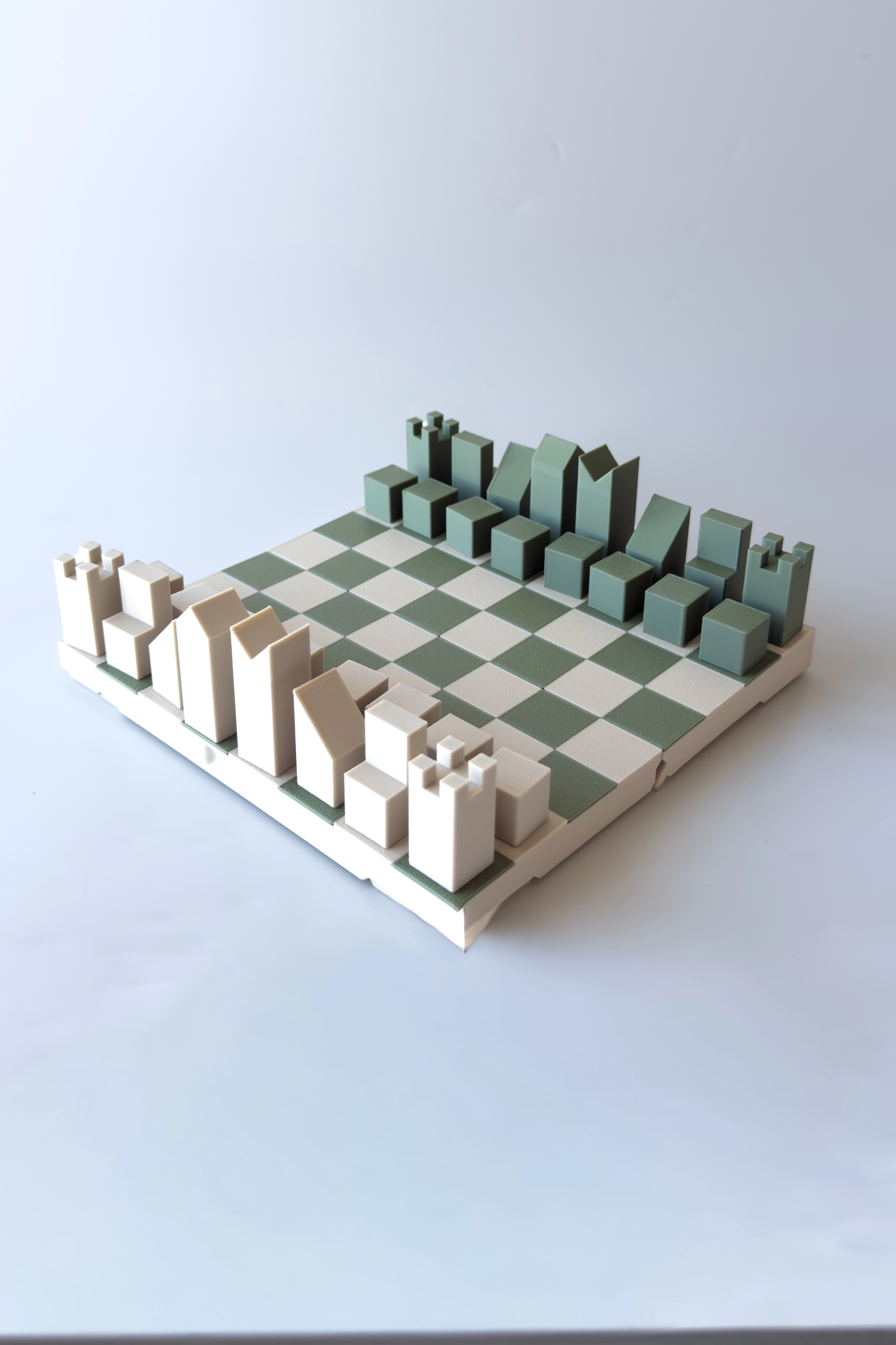 Mini Satranç Kutu Oyunu 17x17 cm – Dekoratif ve Taşınabilir Satranç Seti
