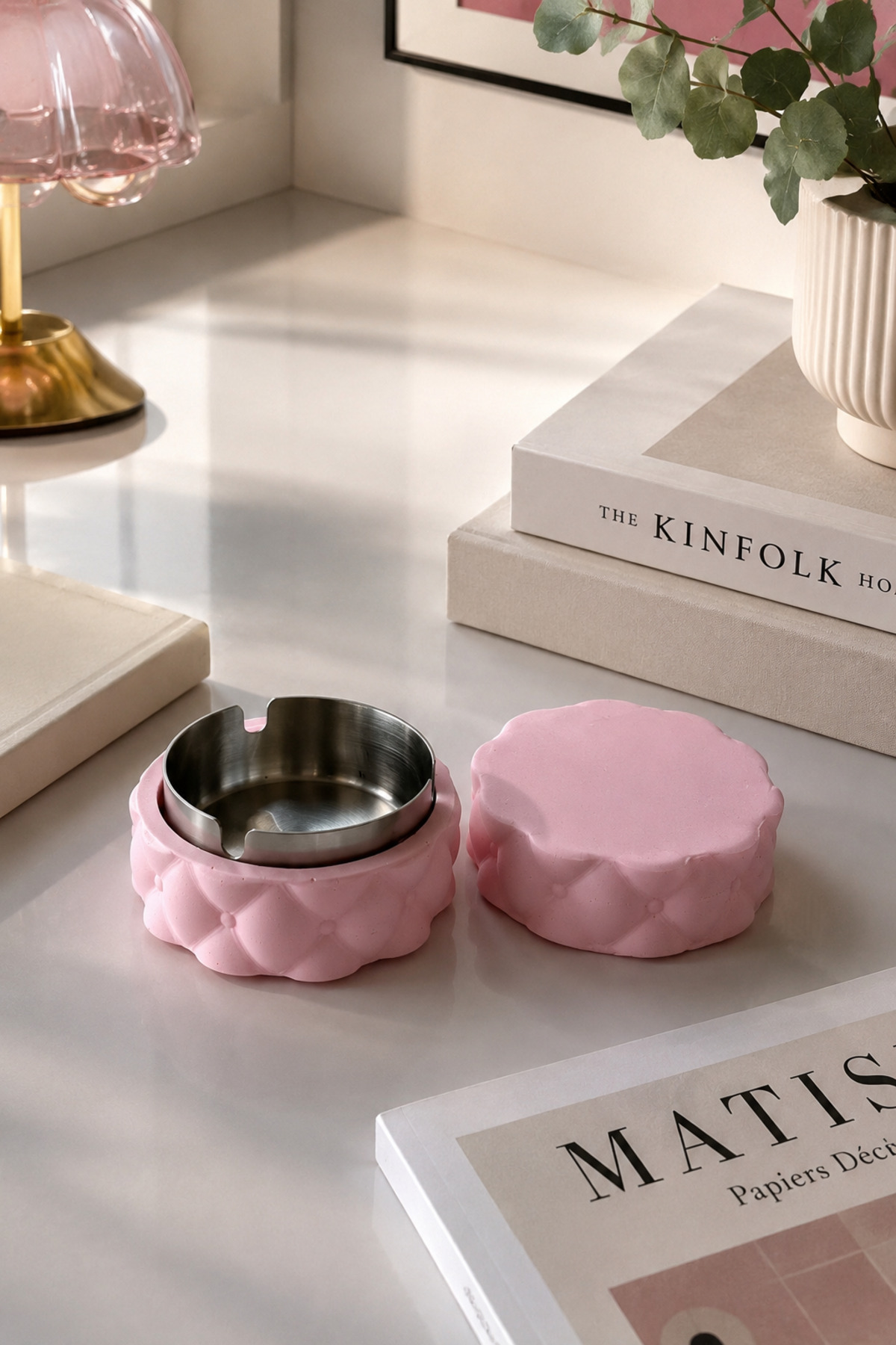 Kapitone Kapaklı Çelik Yuvarlak Kül Tablası Pembe