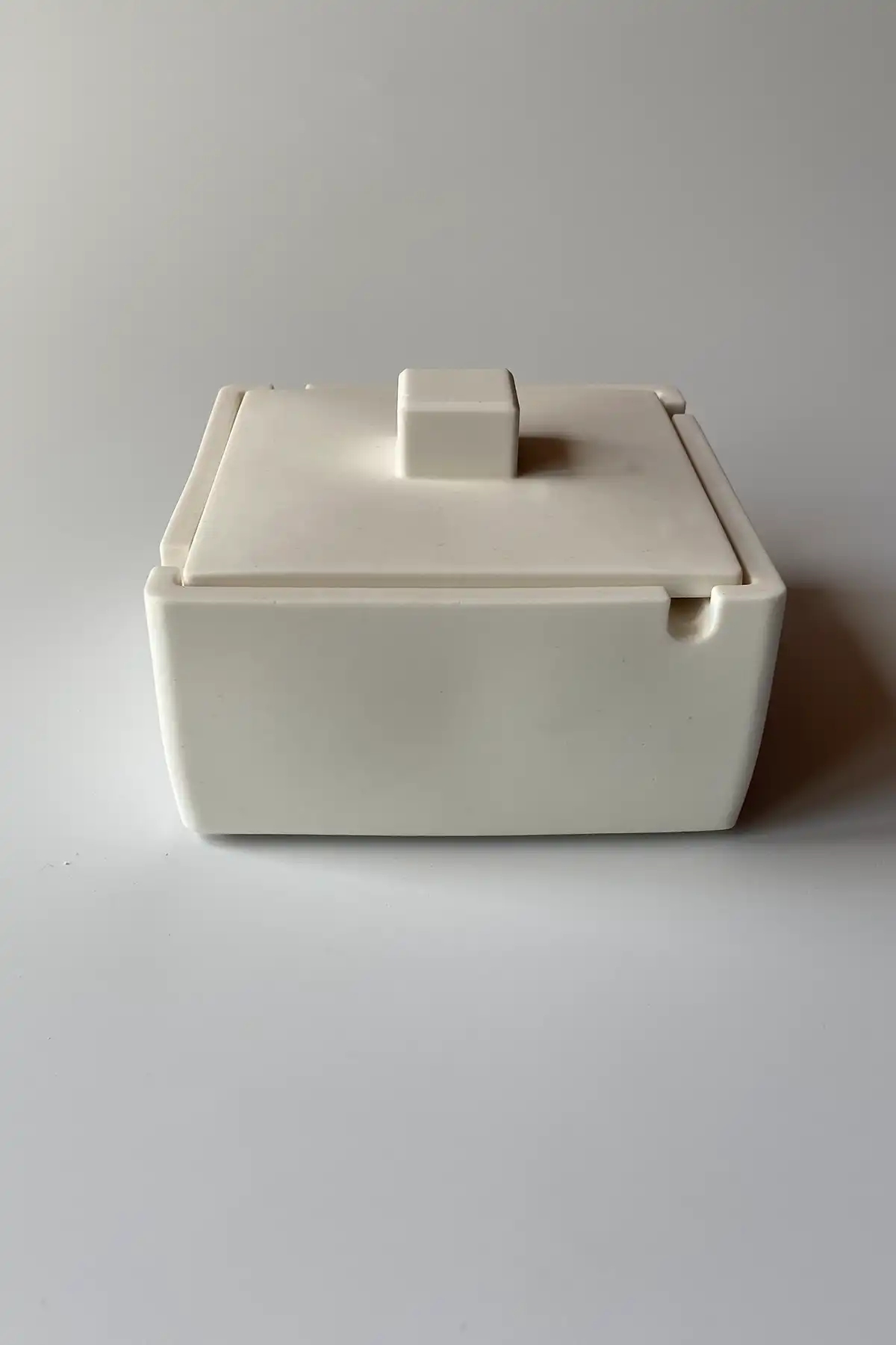 Square Kapaklı Kül Tablası