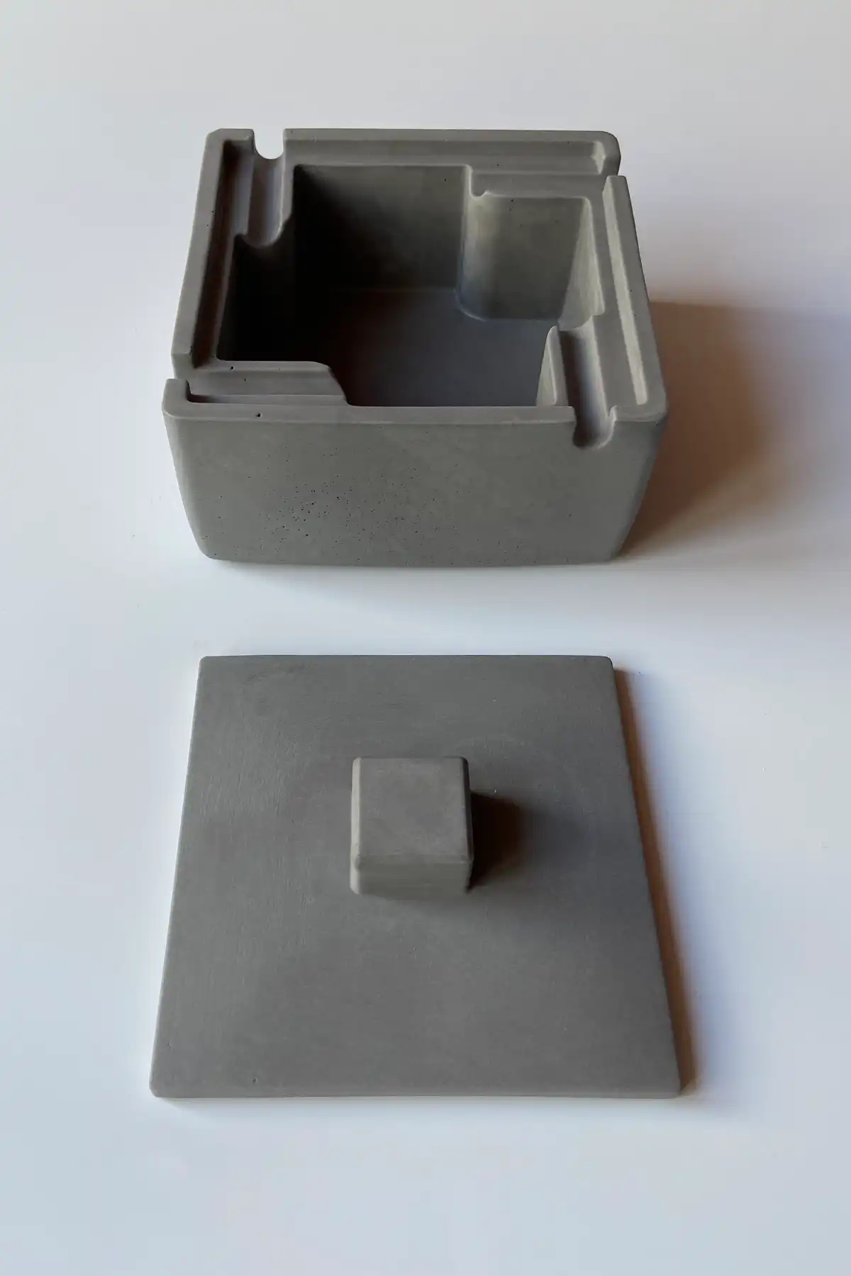 Square Kapaklı Kül Tablası
