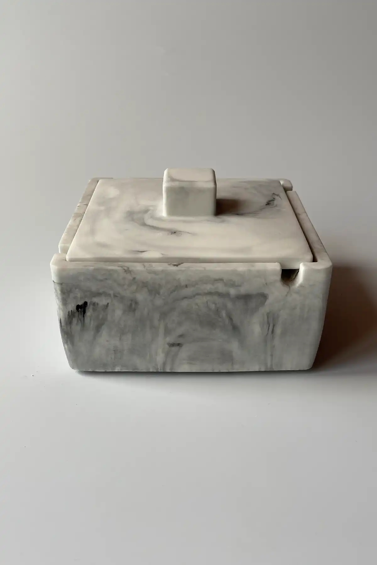 Square Kapaklı Kül Tablası