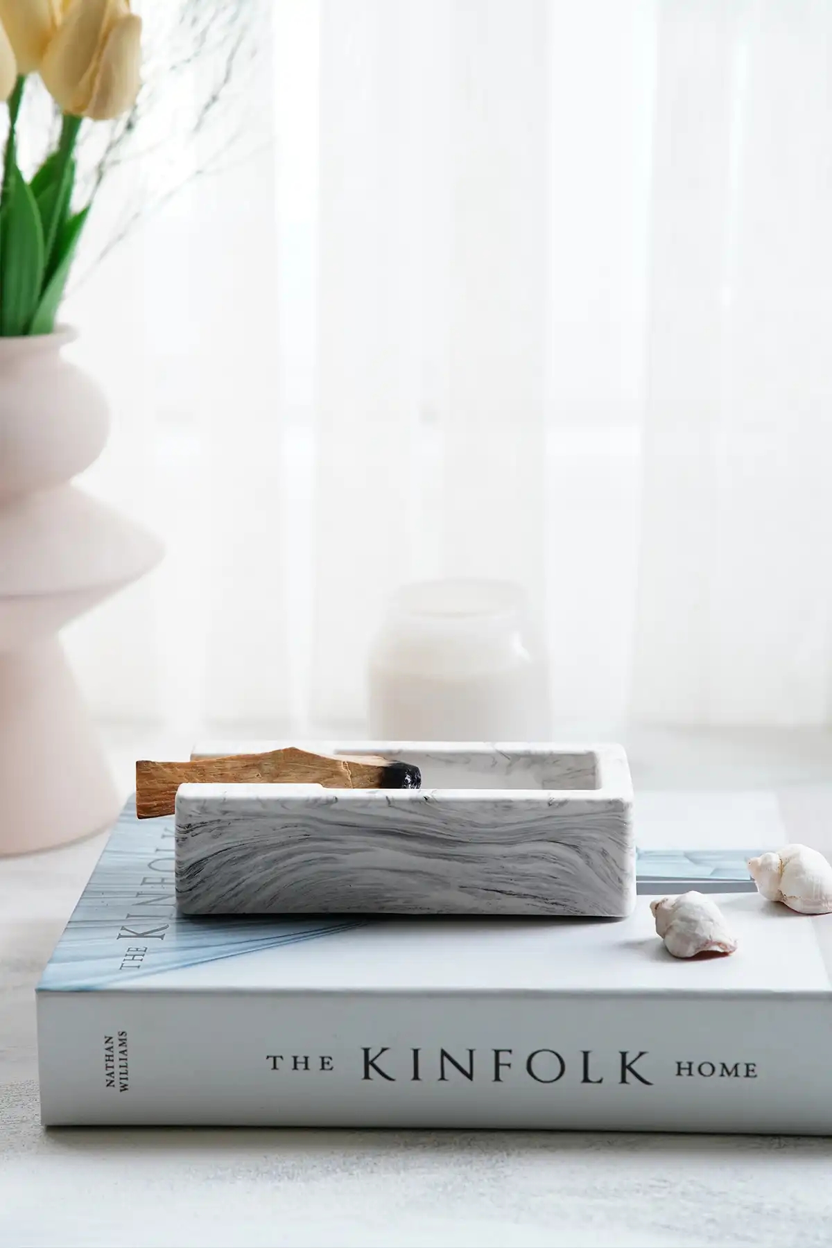 Köşeli Palo Santo Tütsülüğü