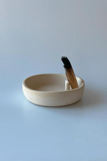 Asimetrik Palo Santo Tütsülüğü