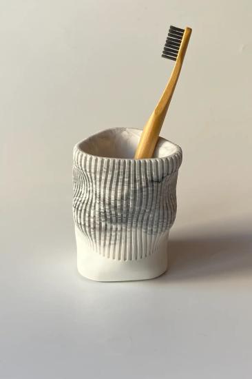 Wavy Diş Fırçalık